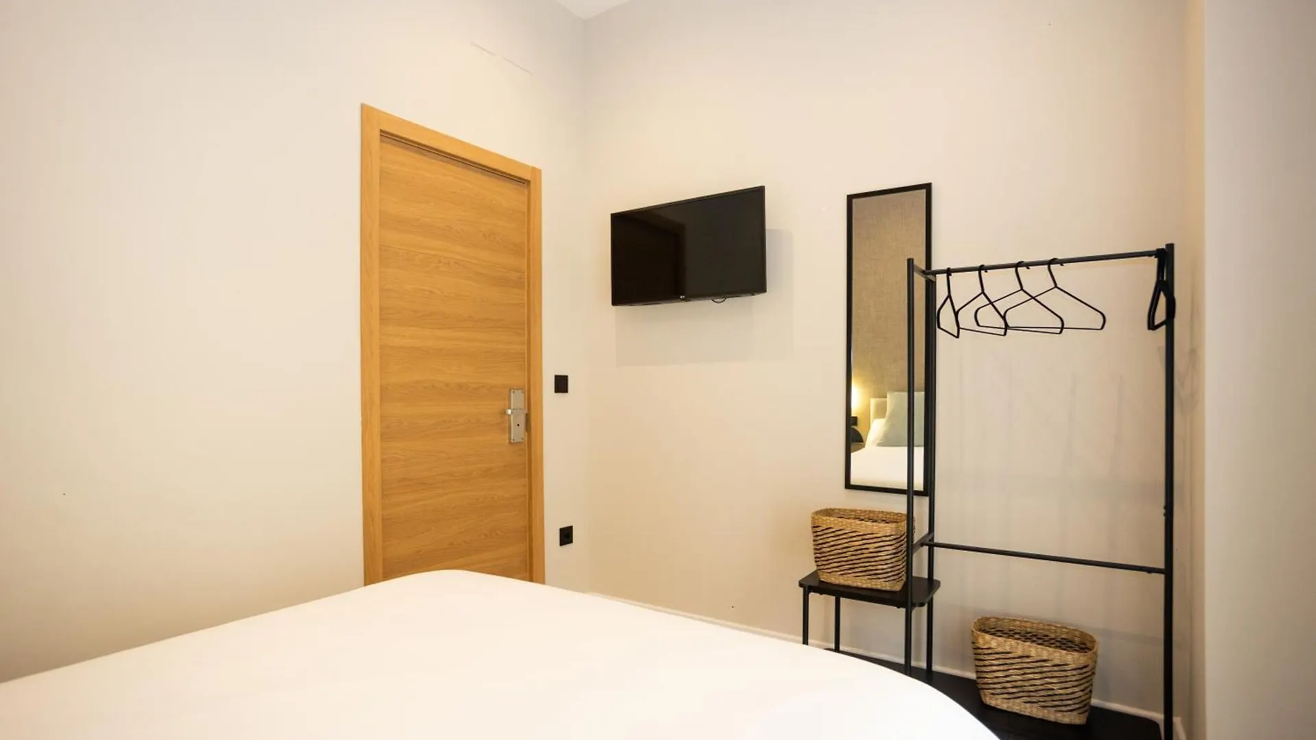 Chinitas Urban Rooms Malaga Hostel